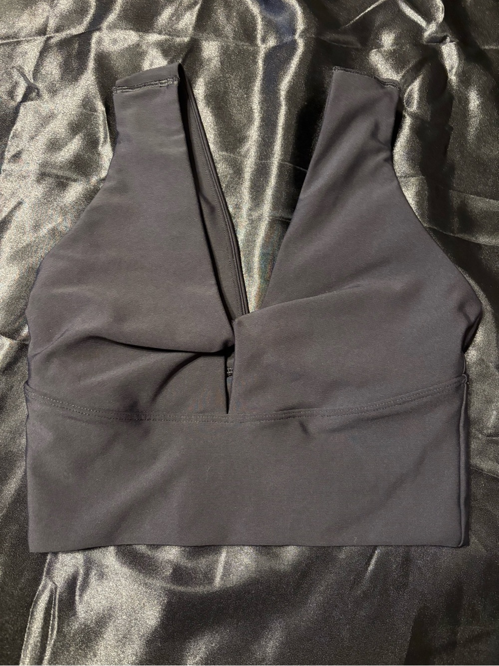 Old Navy Black V-Neck Sport Crop Top